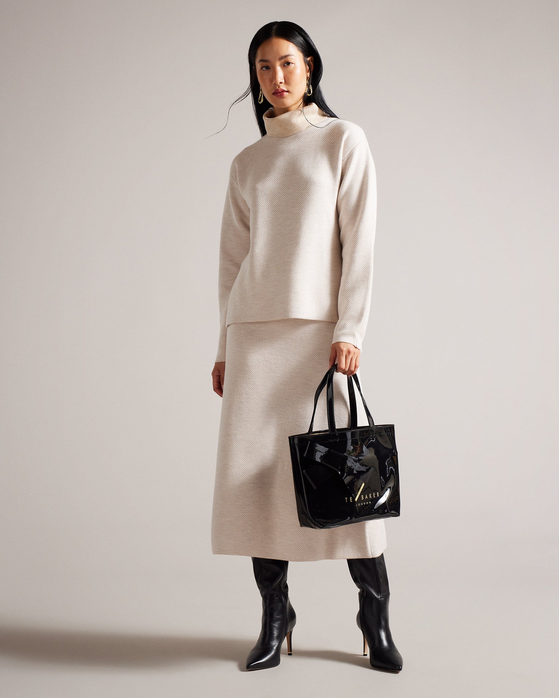 Women's Nikicon-Knot Bow Small Icon Black Ted Baker South Africa