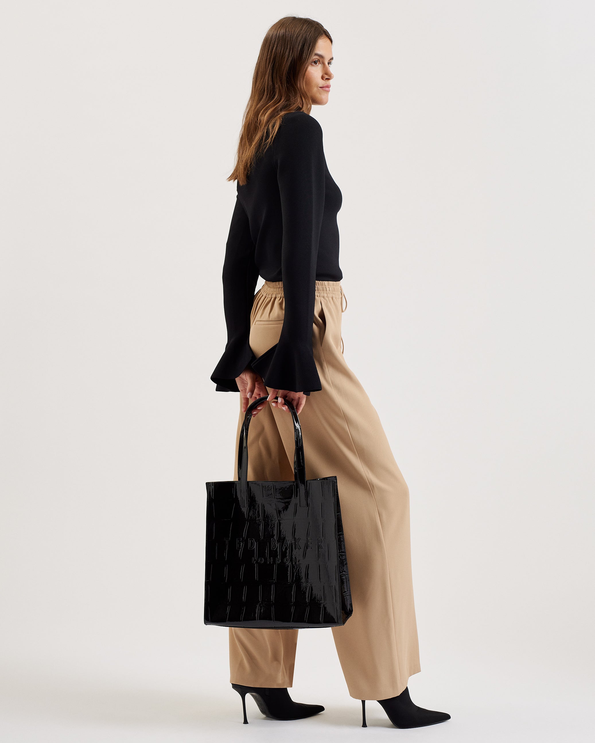 Women's Croccon-Croc Effect Large Icon Bag Jet-Black Ted Baker South Africa Bellabags