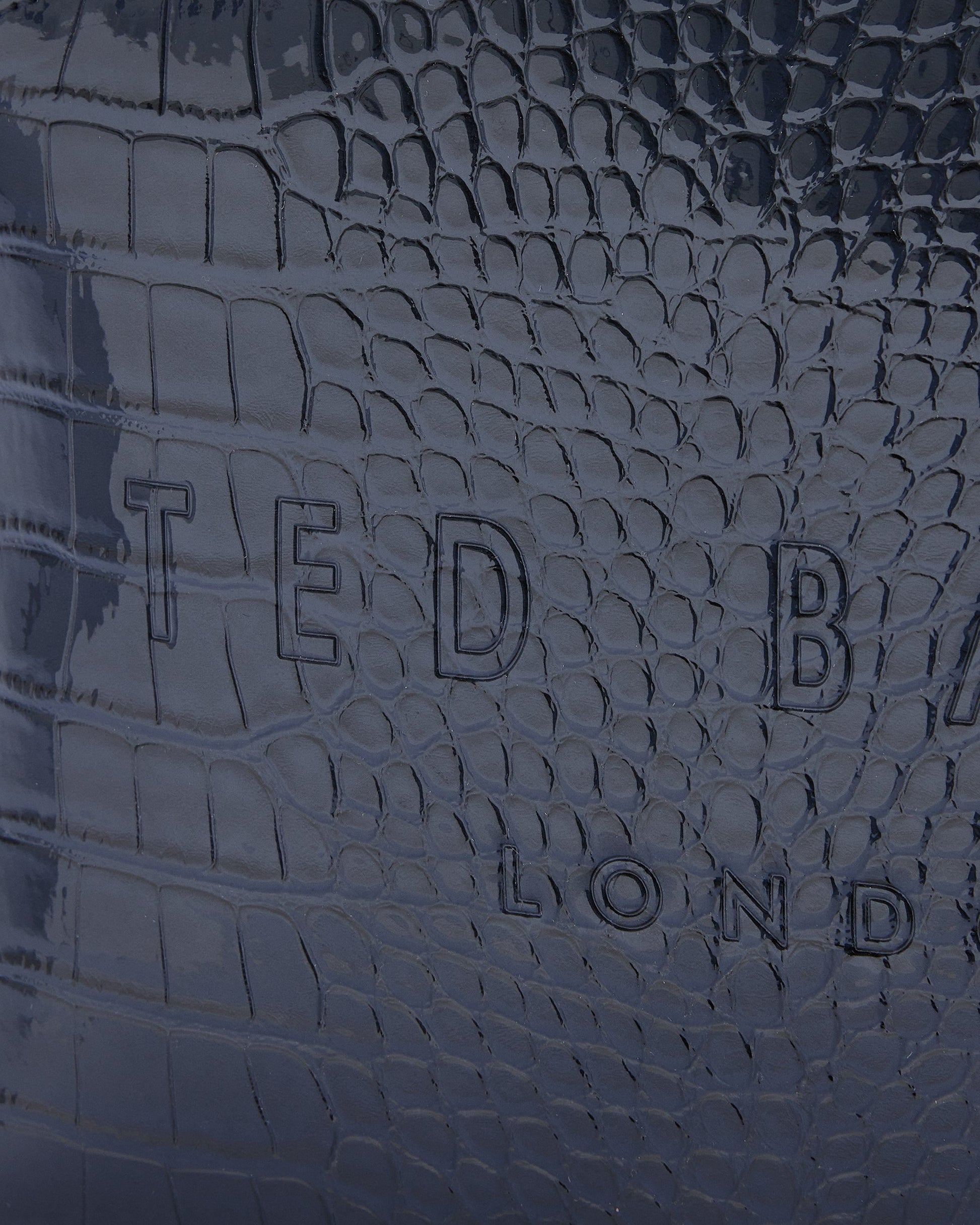 Women's Crocana-Imitation Croc Large Washbag Dk-Blue Ted Baker South Africa