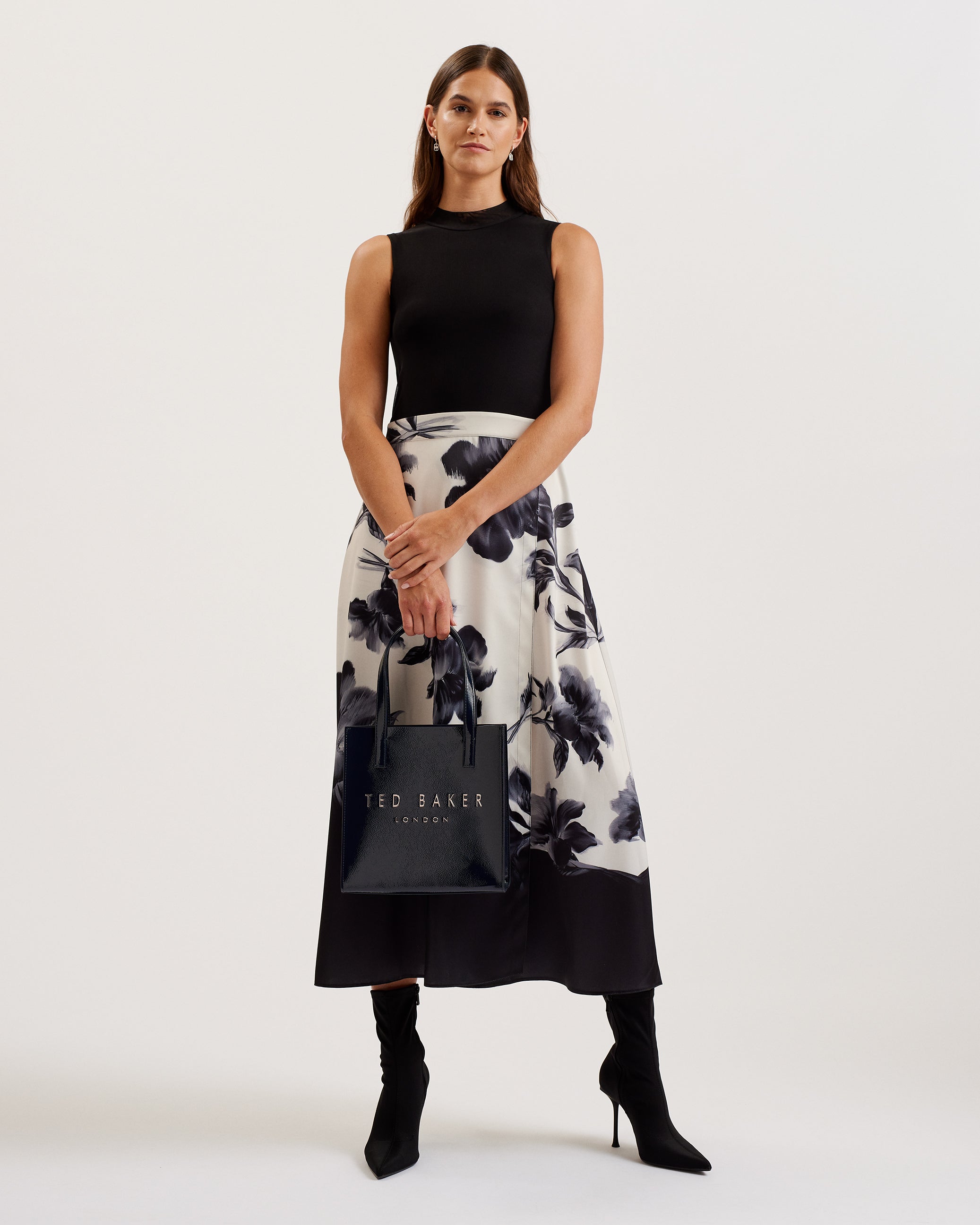 Women's CRINION-Crinkle Small Icon Bag Dk-Blue Ted Baker South Africa Bellabags