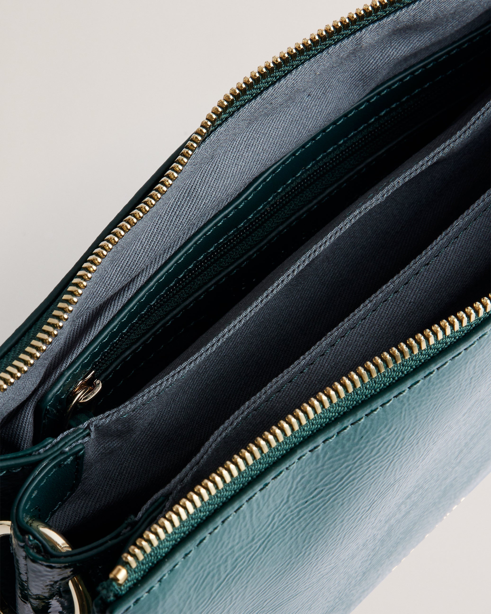 Women's Dawcey-Webbing Leather Crinkle Crossbody Mid-Green Ted Baker South Africa Bellabags