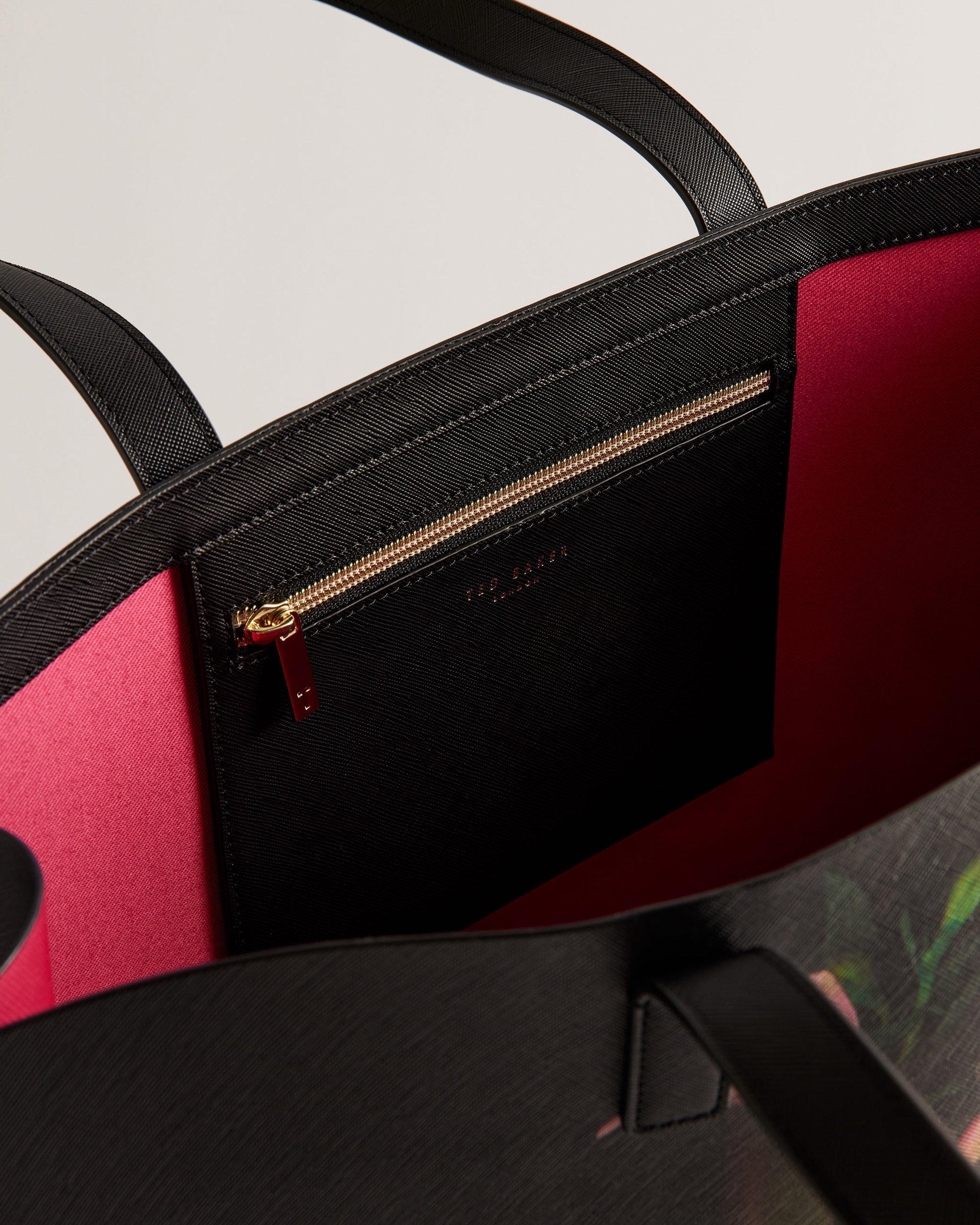 Women's Safyna-Printed Extra Large Icon Bag Jet-Black Ted Baker South Africa