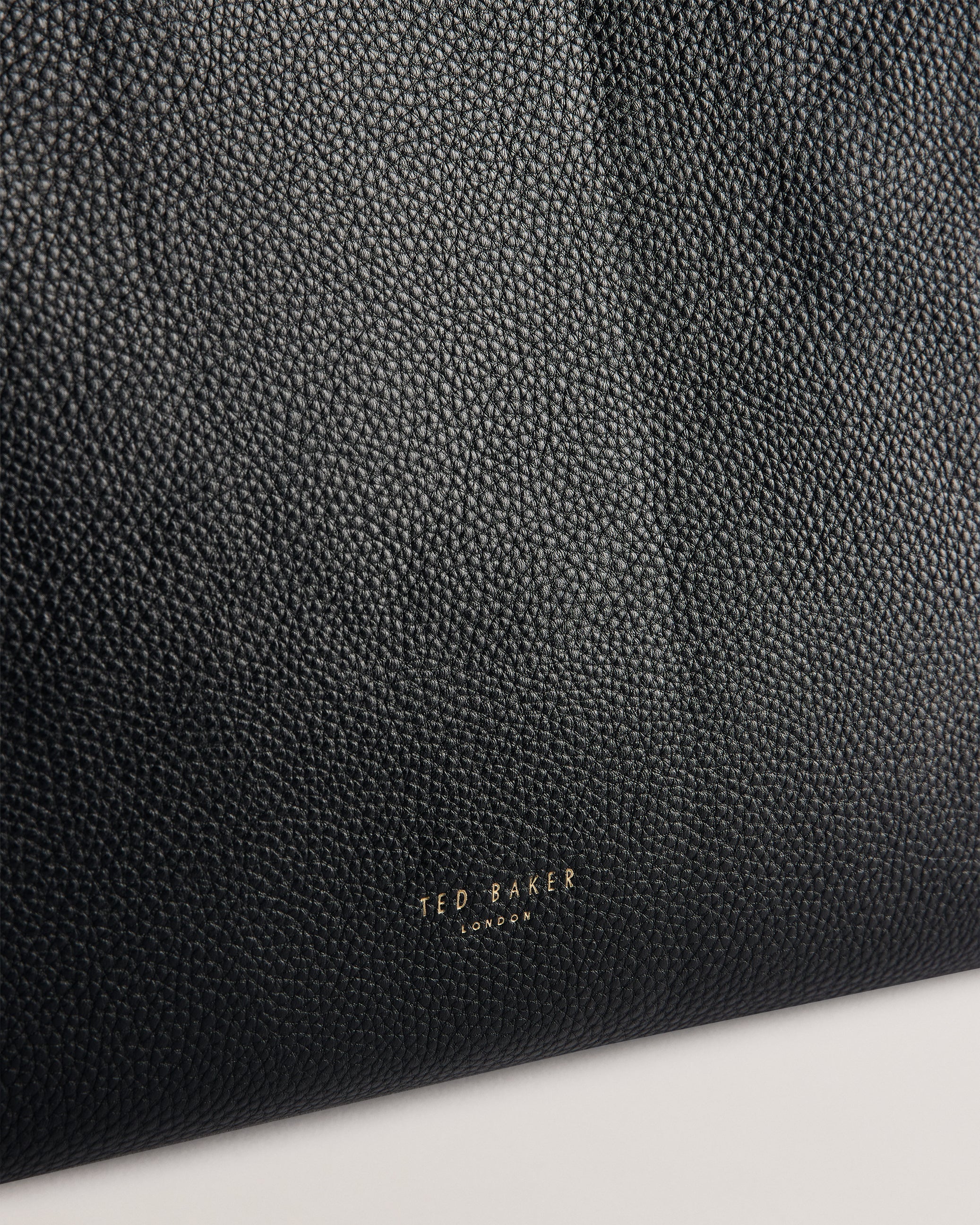 Women's Rosane-Bar Detail Medium Tote Bag Black Ted Baker South Africa Bellabags