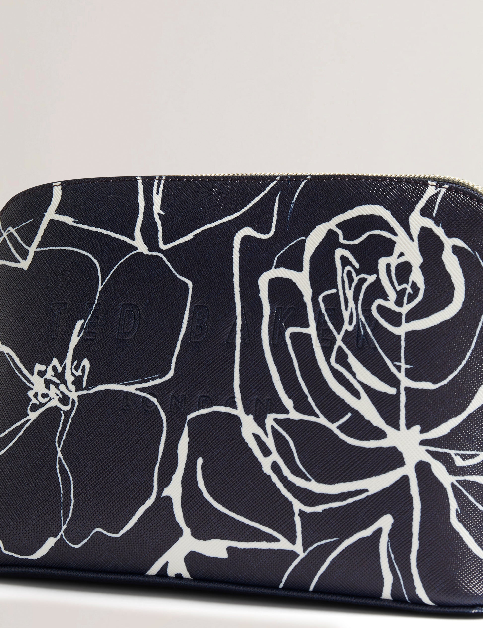Women's ALLIMI-Linear Rose Makeup Bag Navy Ted Baker South Africa