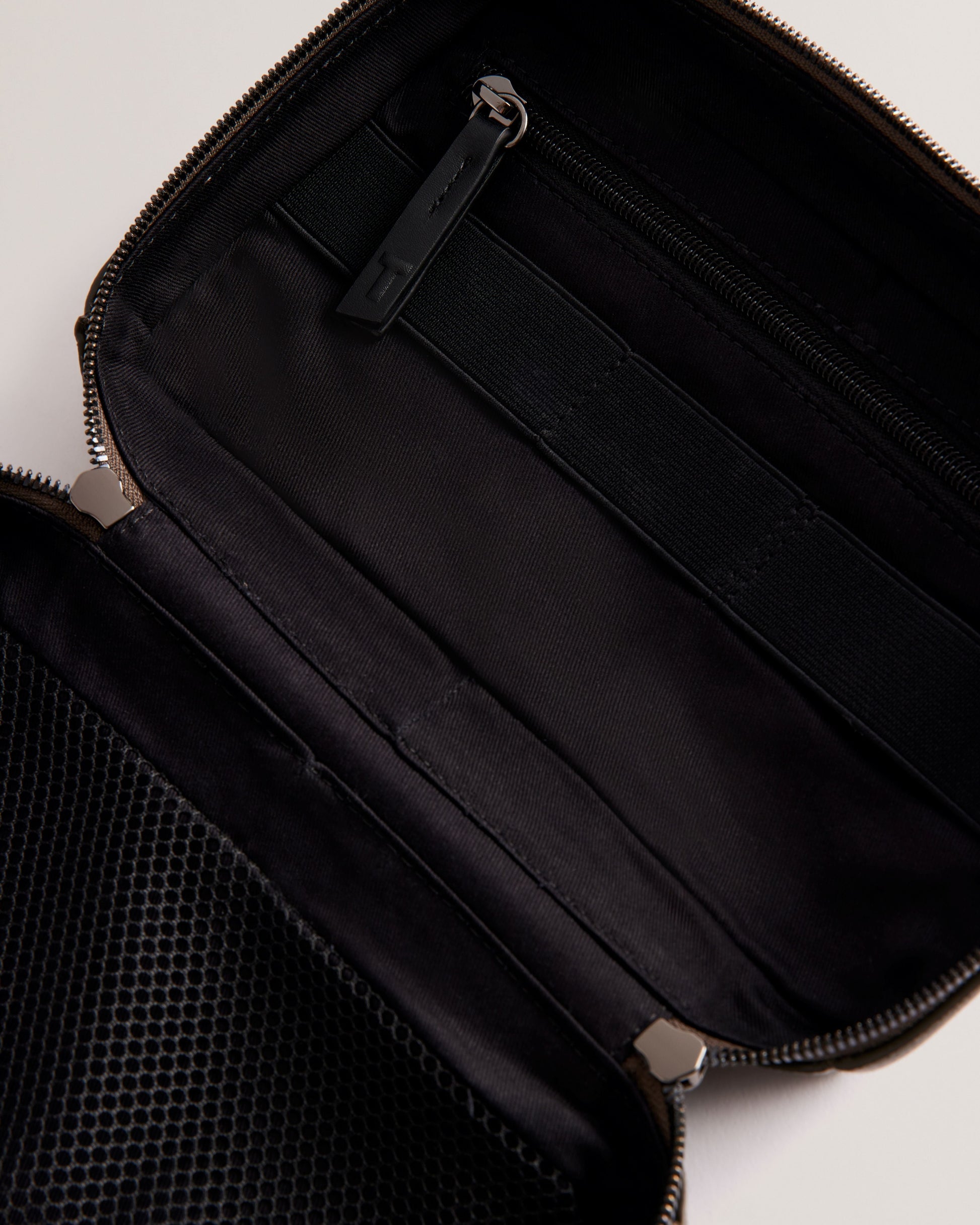 Men's Tayden-Pu Tb Script Electronics Organiser Khaki Ted Baker South Africa