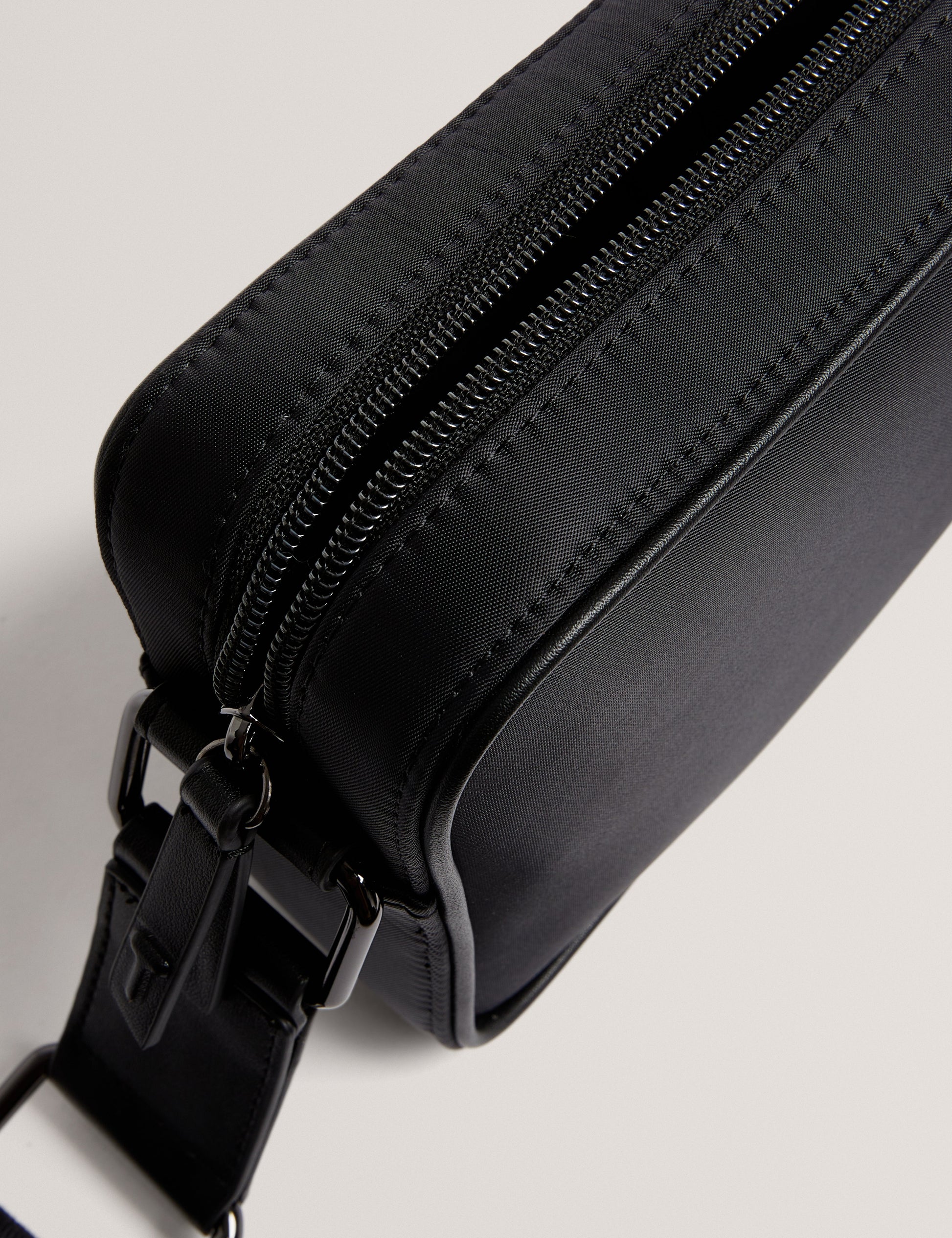 Mens NESBIIT-Nylon TB Script Camera Cross Ted Baker South Africa