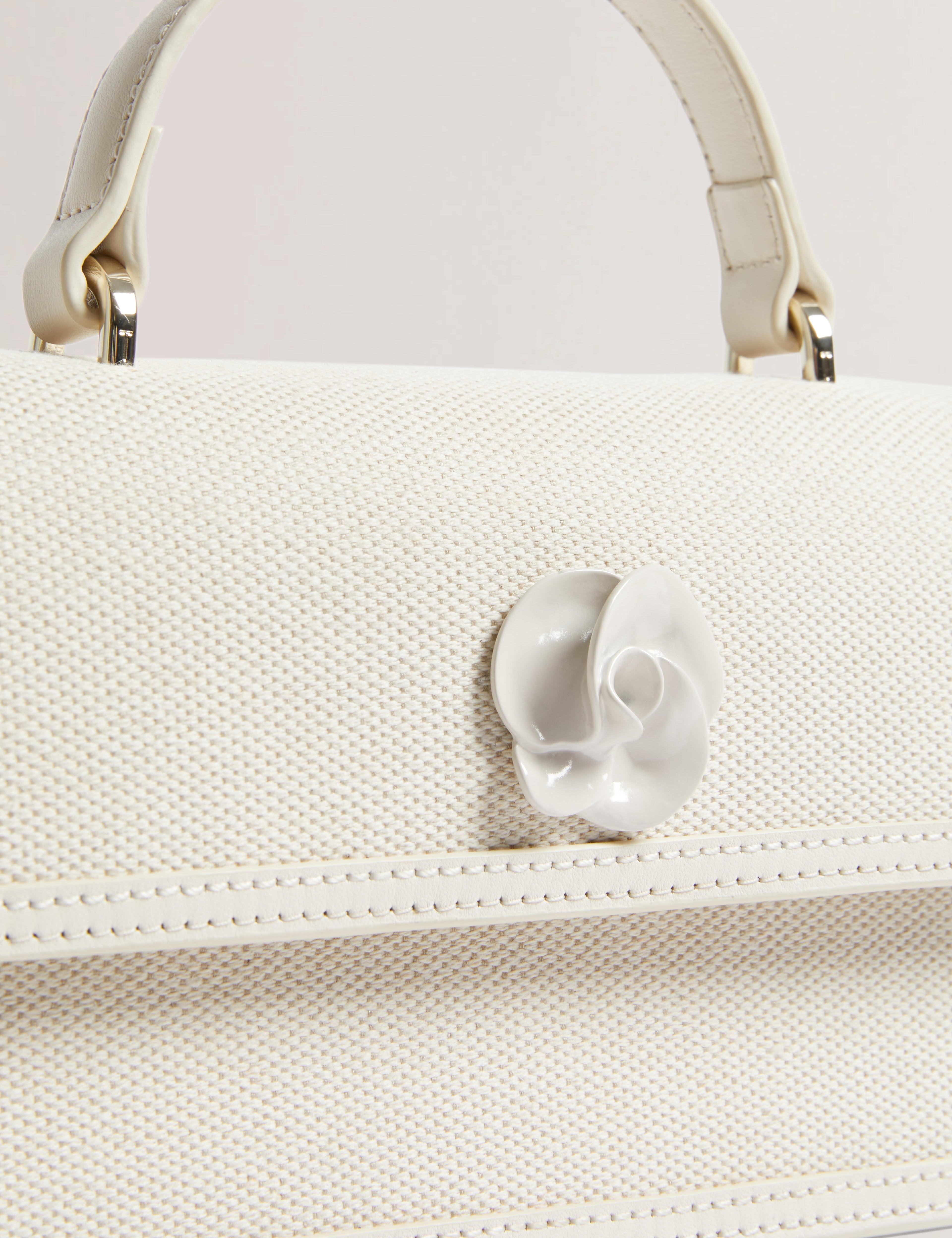 Women's AUDRIS-Canvas Rose Hardware Elongate Ted Baker South Africa Bellabags