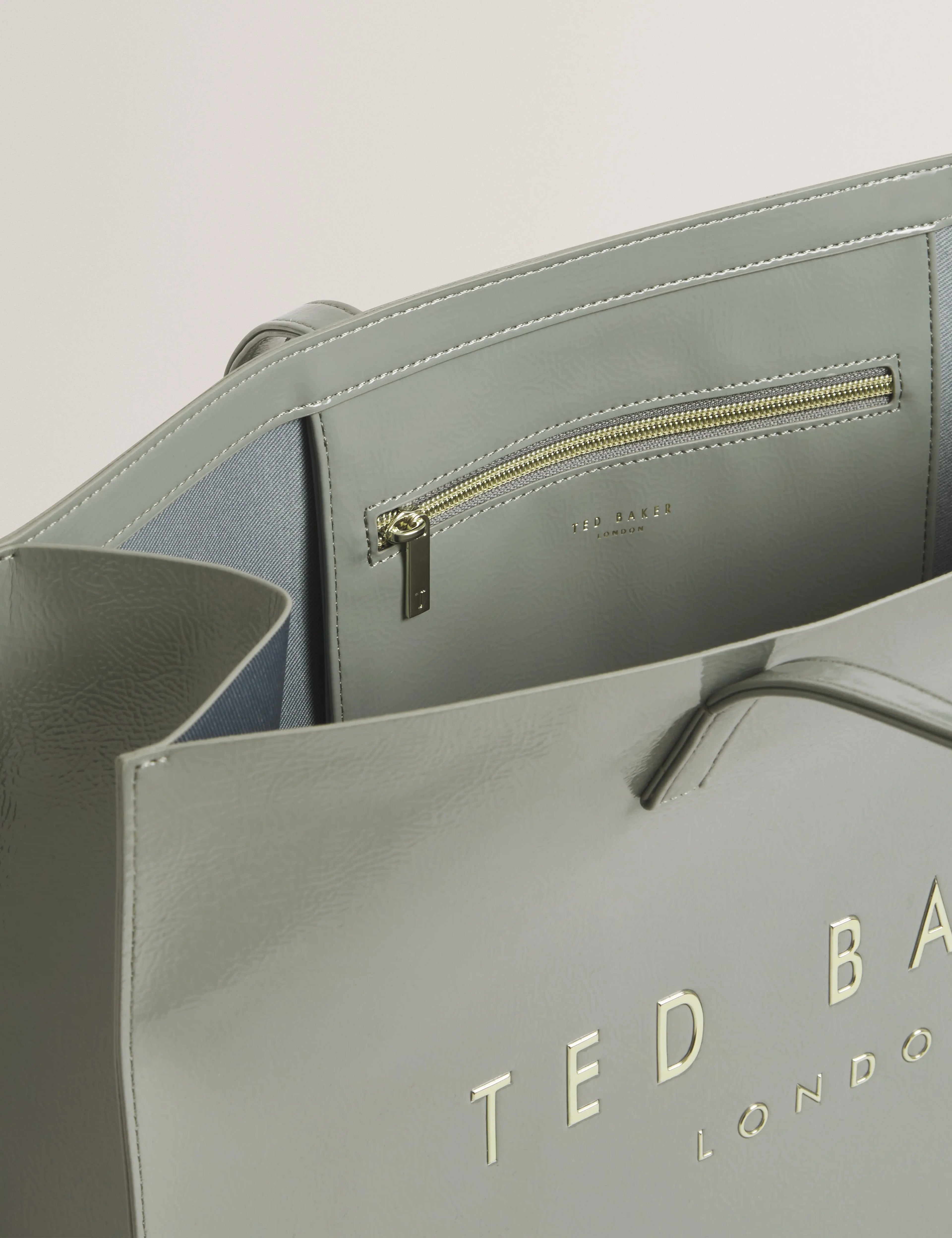 CRIKON: Crinkle Extra Large Icon Bag - Bellabags Ted Baker