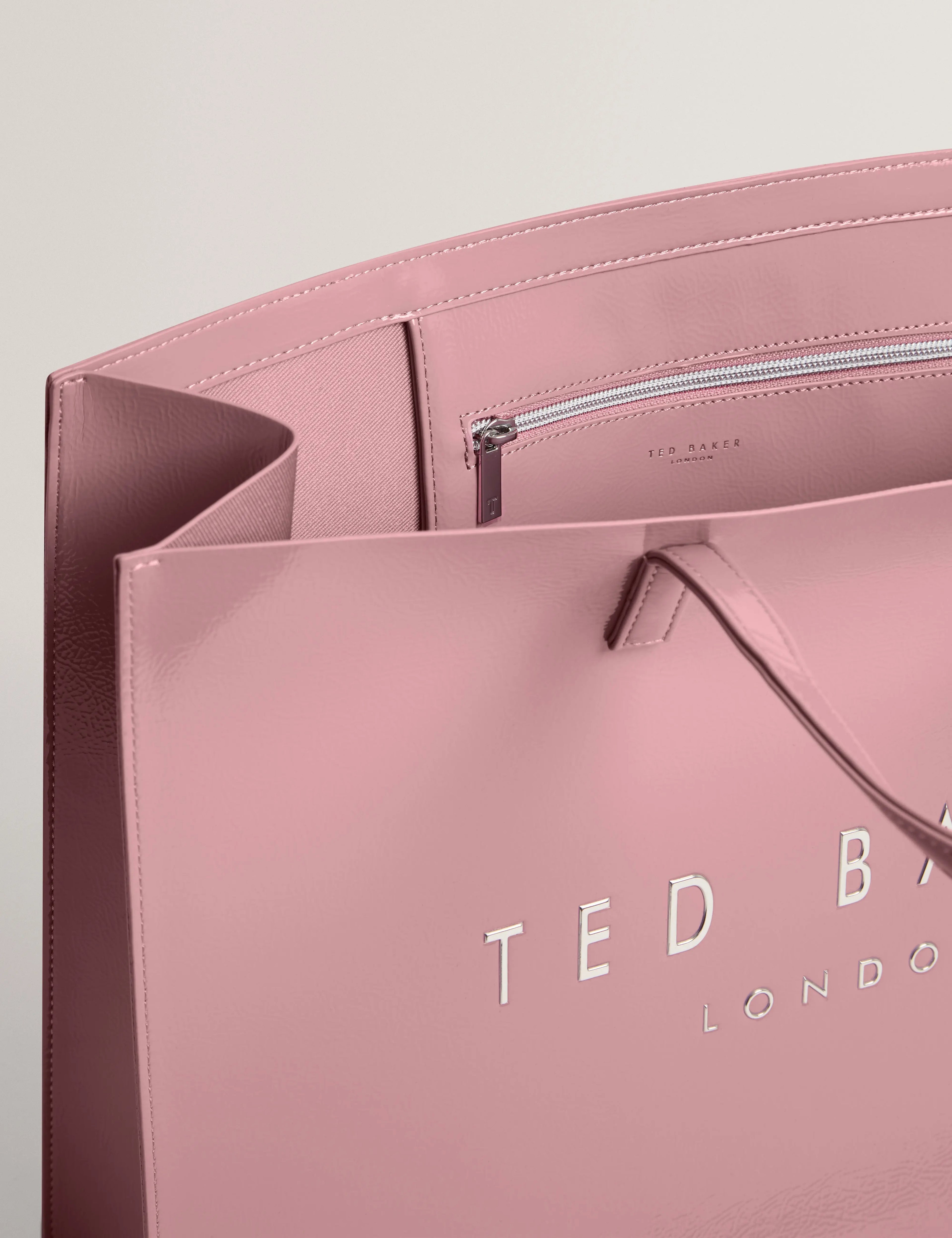 CRIKON: Crinkle Extra Large Icon Bag - Bellabags Ted Baker
