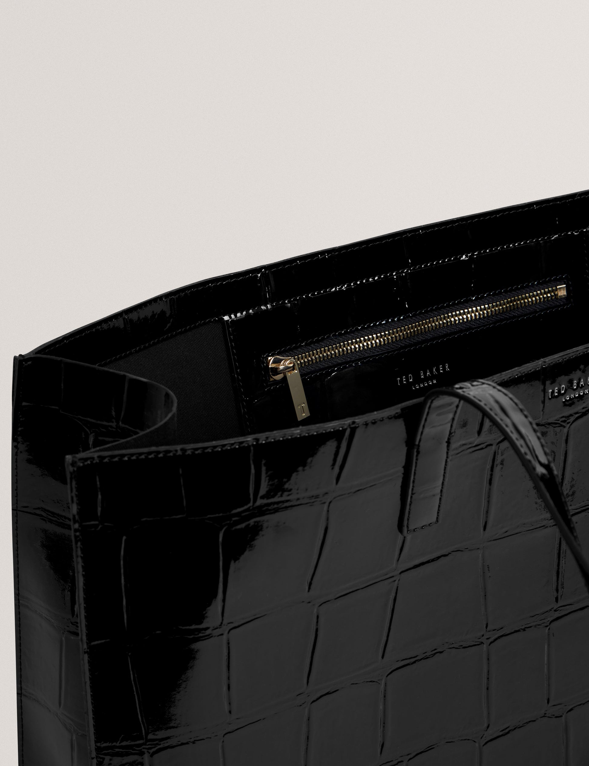 Women's VIVVIEN: Croc Effect Extra Large Icon Bag Ted Baker South Africa