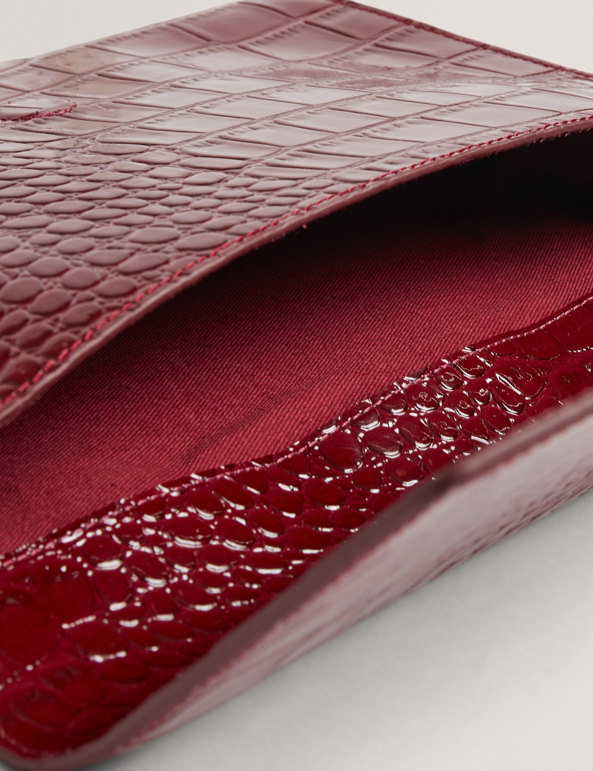 WESSLIE: Croc Effect Icon Envelope Pouch Ted Baker South Africa