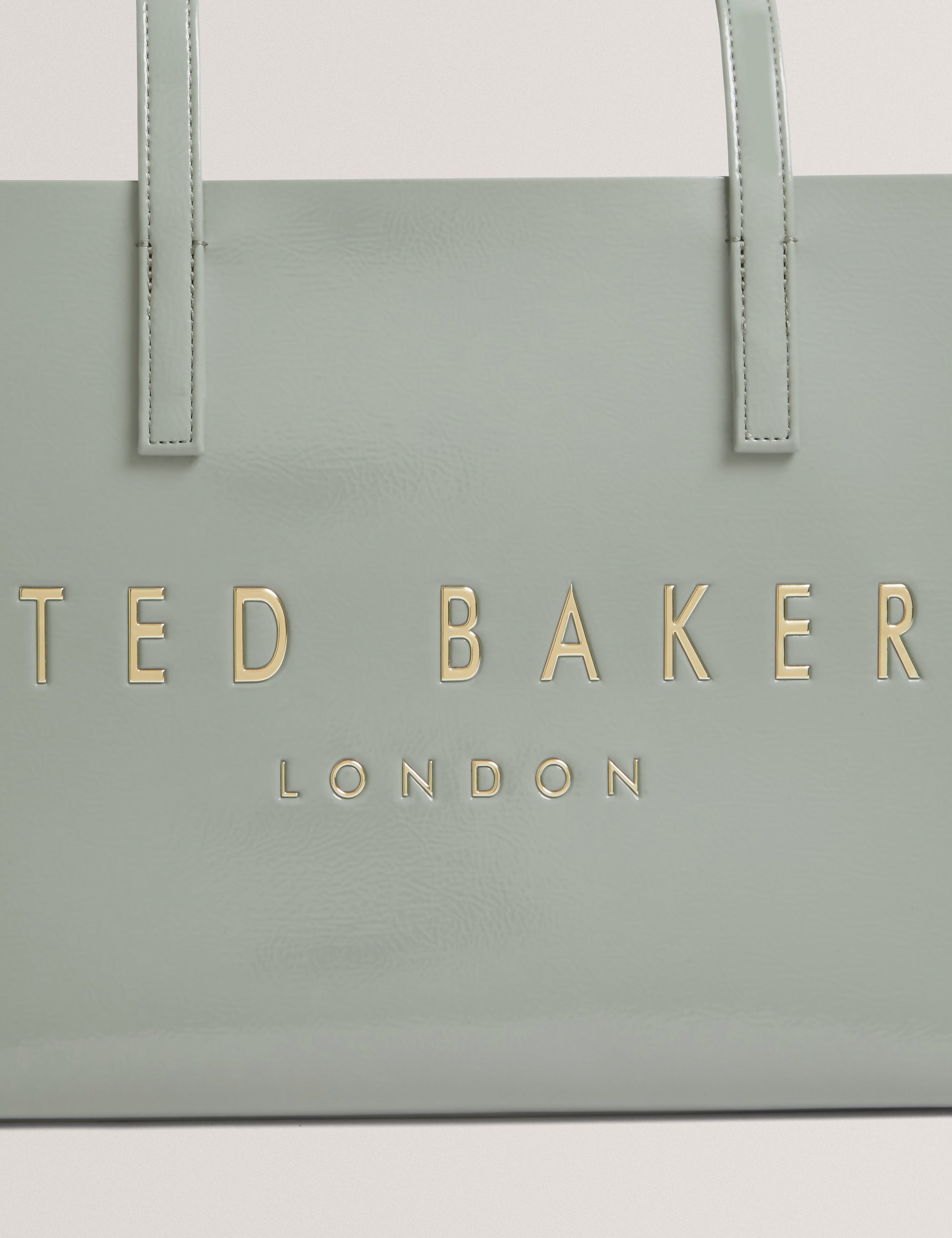 CRINELL: Elongated Crinkle Icon Bag Ted Baker South Africa