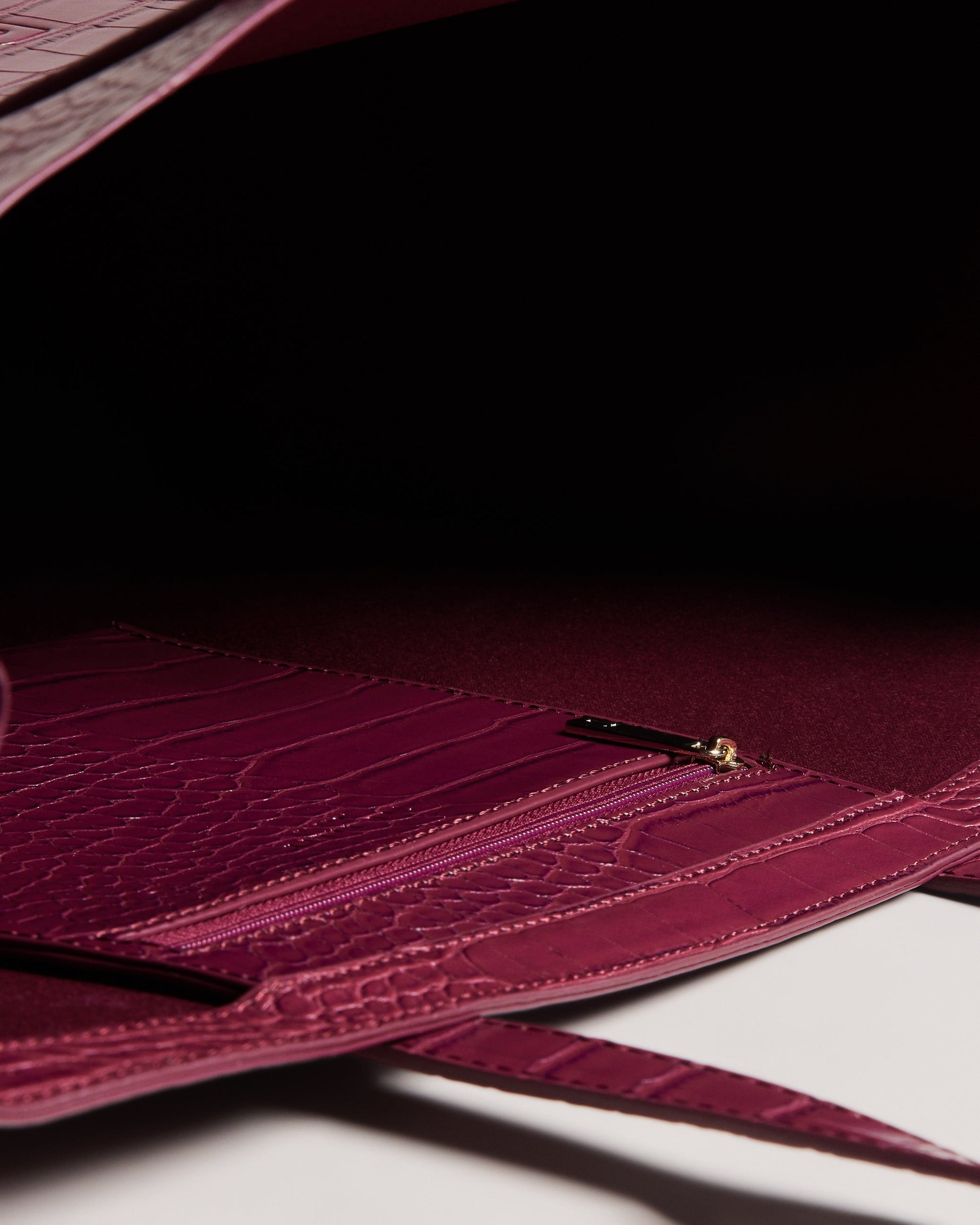 Women's Allicon-Croc Effect Extra Large Icon Bag Dp-Purple Ted Baker South Africa