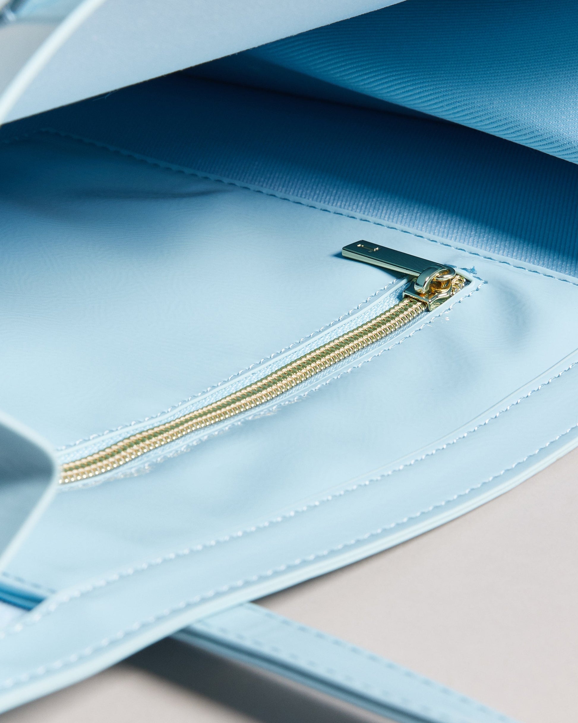 Women's CRINKON-Crinkle Large Icon Bag Lt-Blue Ted Baker South Africa