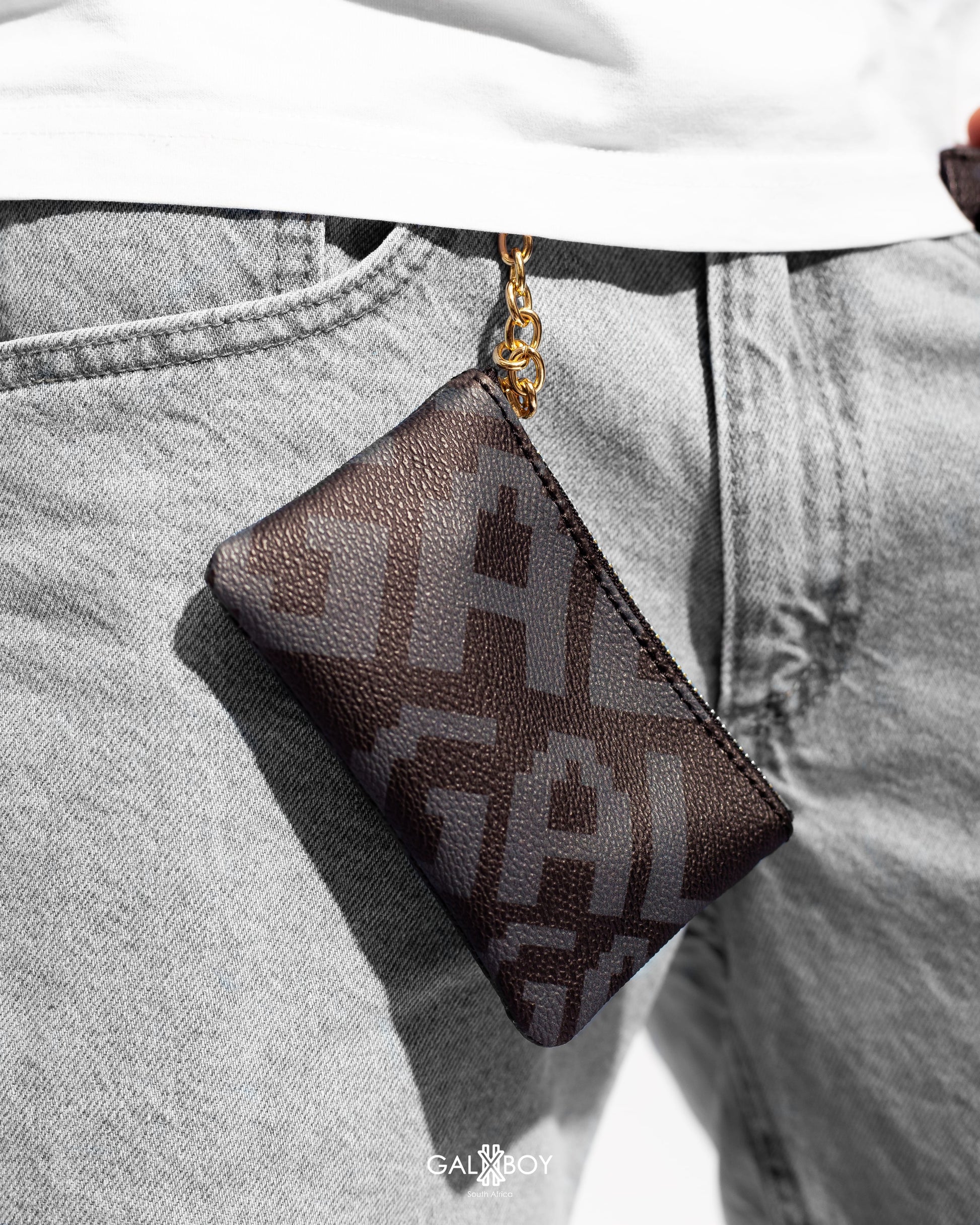 COIN PURSE - By GALXBOY - Invoque