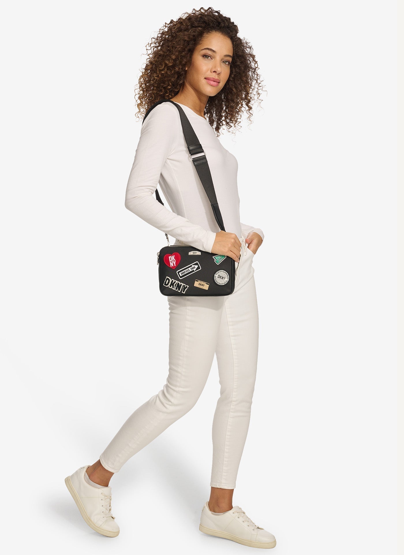 NY CAPSULE CROSSBODY - By DKNY - Invoque