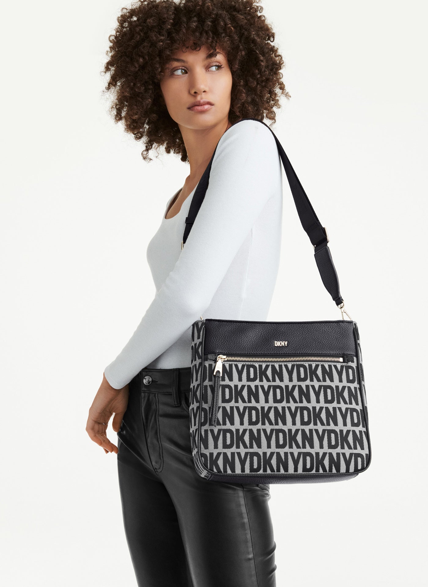 ZOIE MESSENGER - By DKNY - Invoque