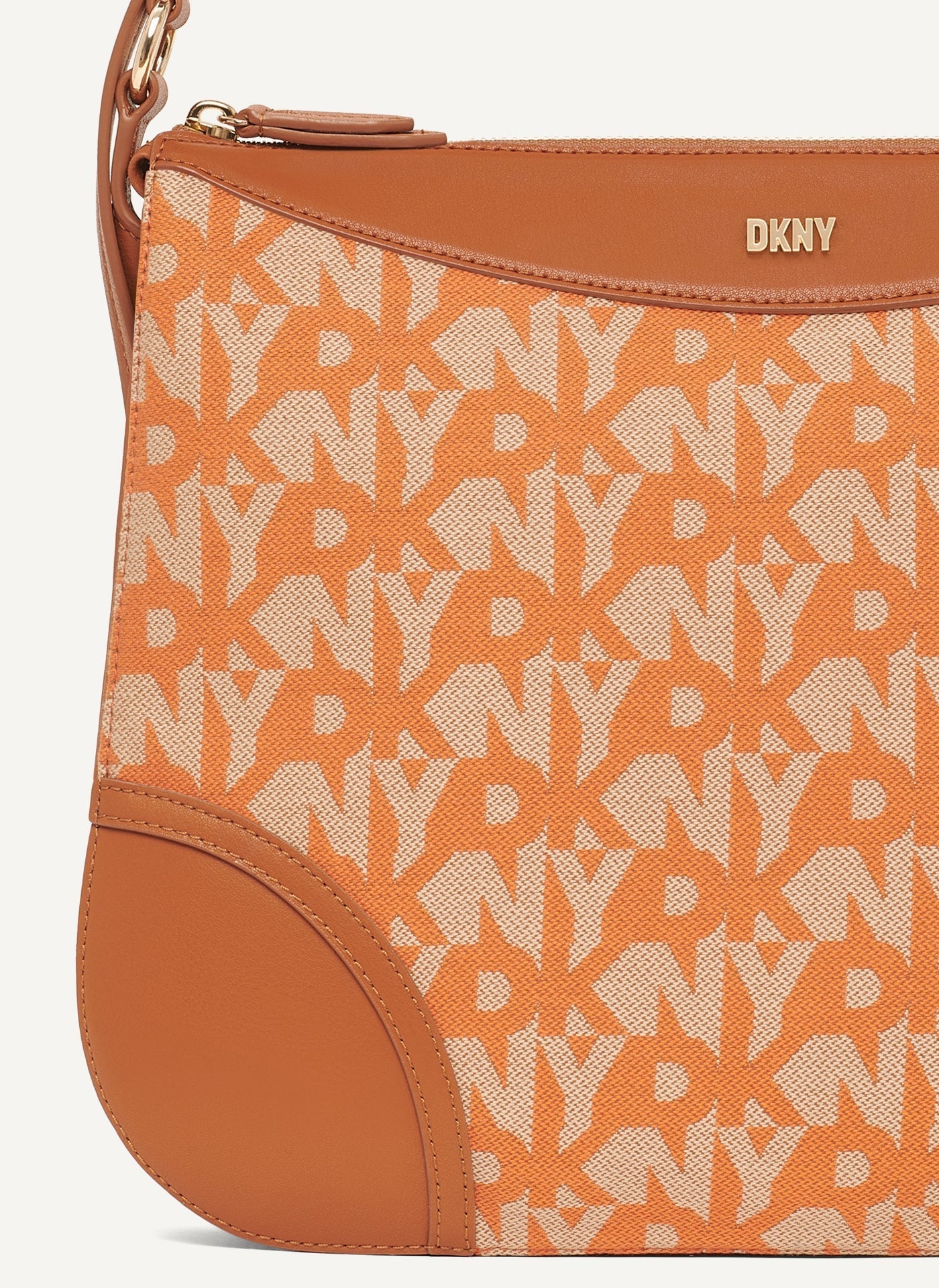 GRAMERCY MEDIUM HOBO - By DKNY - Invoque