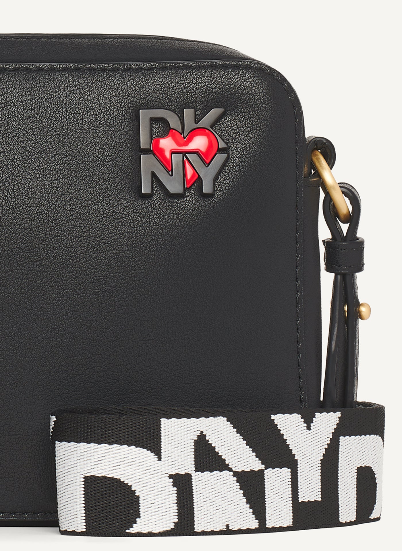 HEART OF NY CAMERA BAG - By DKNY - Invoque